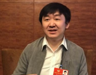 王小川委员：建议构建新型医联体 实现家庭医生全覆盖