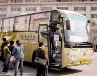 天津公交“刷手机”人群约占一半 使用卡片的仅有四分之一了